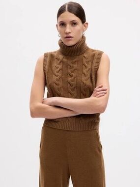 GAP Women's Caramel Brown  sleeveless Cable-Knit Turtleneck Sweater